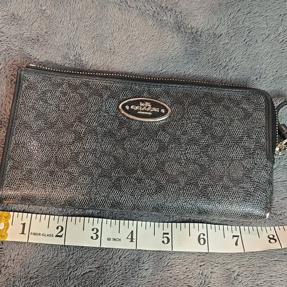 Coach stylish wristlet